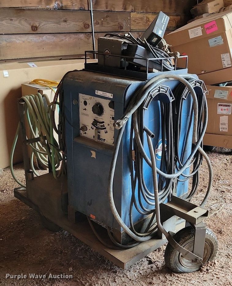 image for item NZ9783 Miller 320A/BP welder