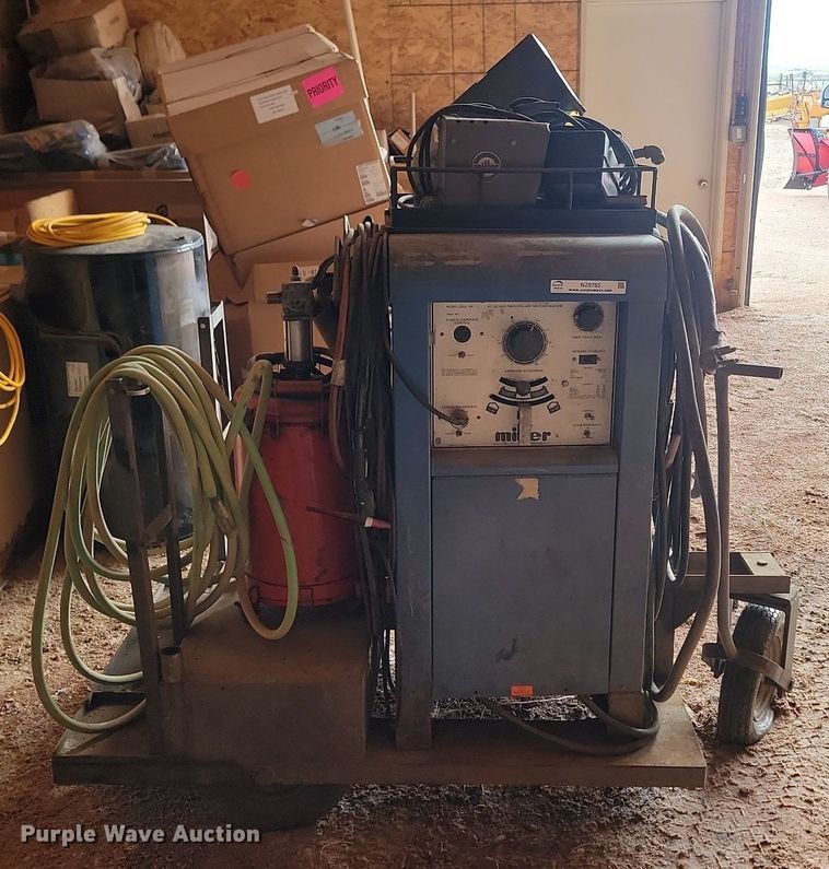 image for item NZ9783 Miller 320A/BP welder
