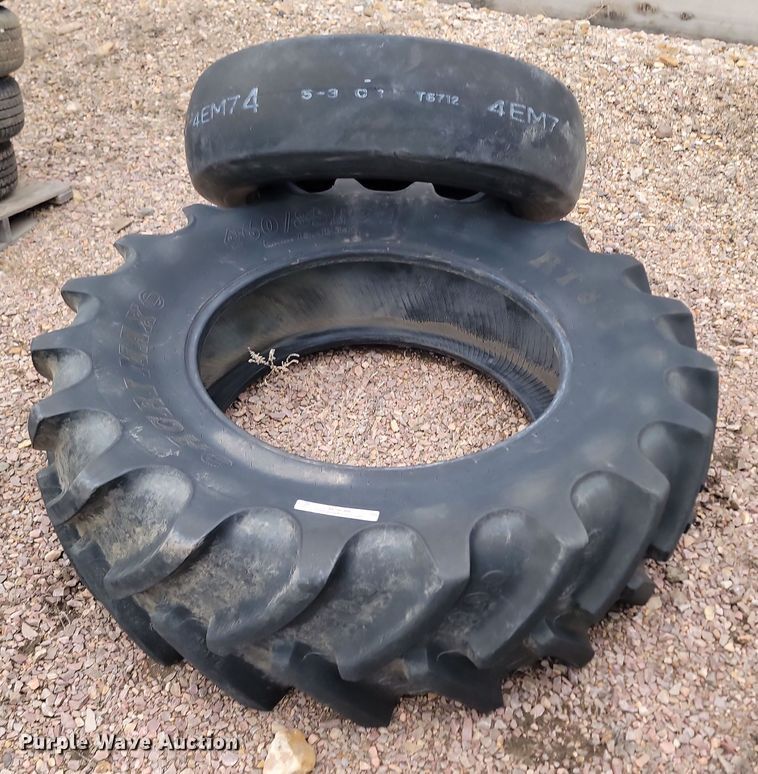 image for item NZ9789 (2) tires