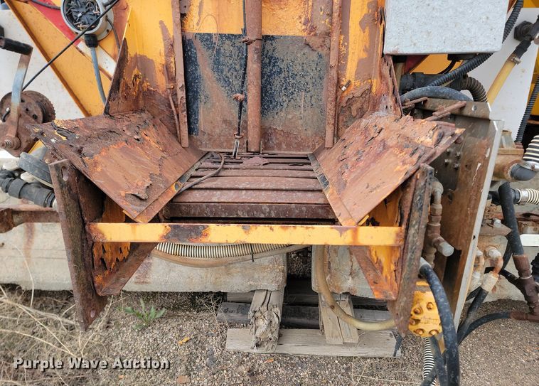 image for item NZ9797 Swenson spreader