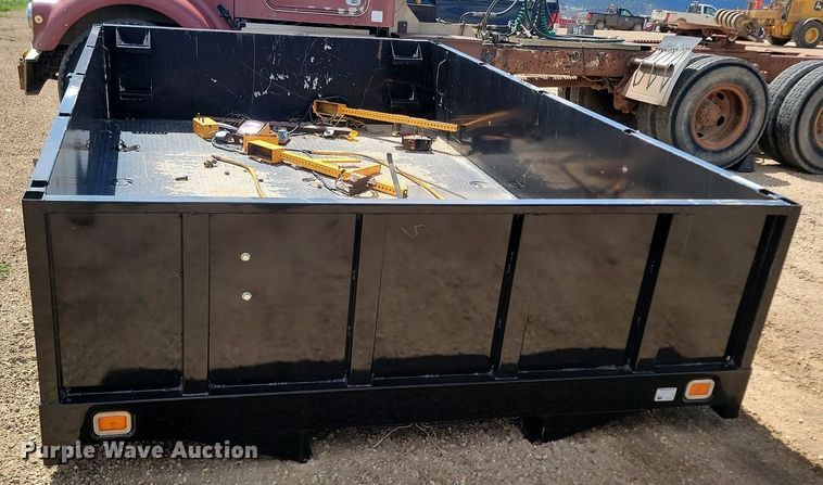 image for item NZ9806 Knapheide  PVMXT-127C flatbed