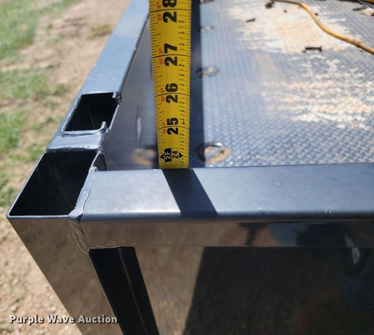 image for item NZ9806 Knapheide  PVMXT-127C flatbed