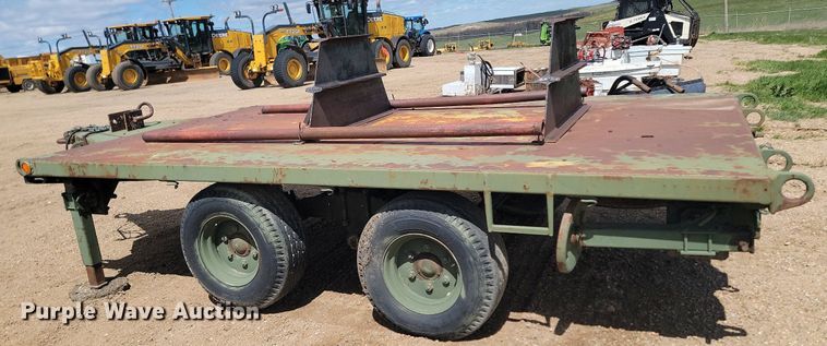 image for item NZ9807 1991 D&S Mfg. CO M1061A1 equipment trailer