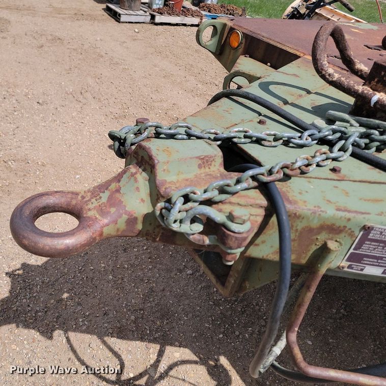 image for item NZ9807 1991 D&S Mfg. CO M1061A1 equipment trailer