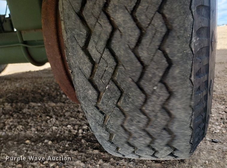 image for item NZ9807 1991 D&S Mfg. CO M1061A1 equipment trailer