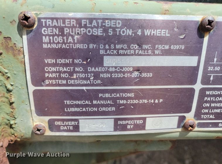 image for item NZ9807 1991 D&S Mfg. CO M1061A1 equipment trailer