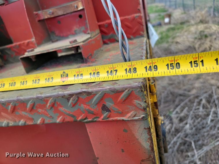 image for item NZ9809 1980 Ford  F700 fuel truck