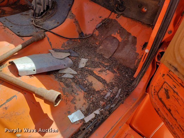 image for item NZ9809 1980 Ford  F700 fuel truck