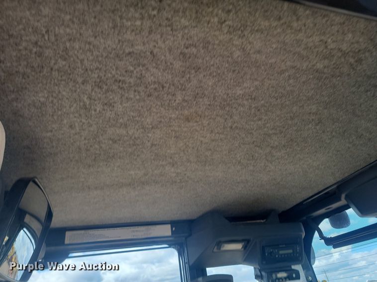 image for item NZ9810 2013 John Deere 772GP motor grader