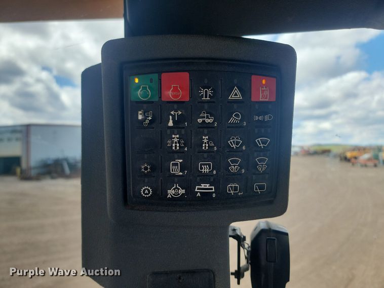 image for item NZ9810 2013 John Deere 772GP motor grader