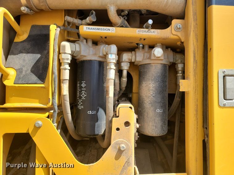 image for item NZ9810 2013 John Deere 772GP motor grader