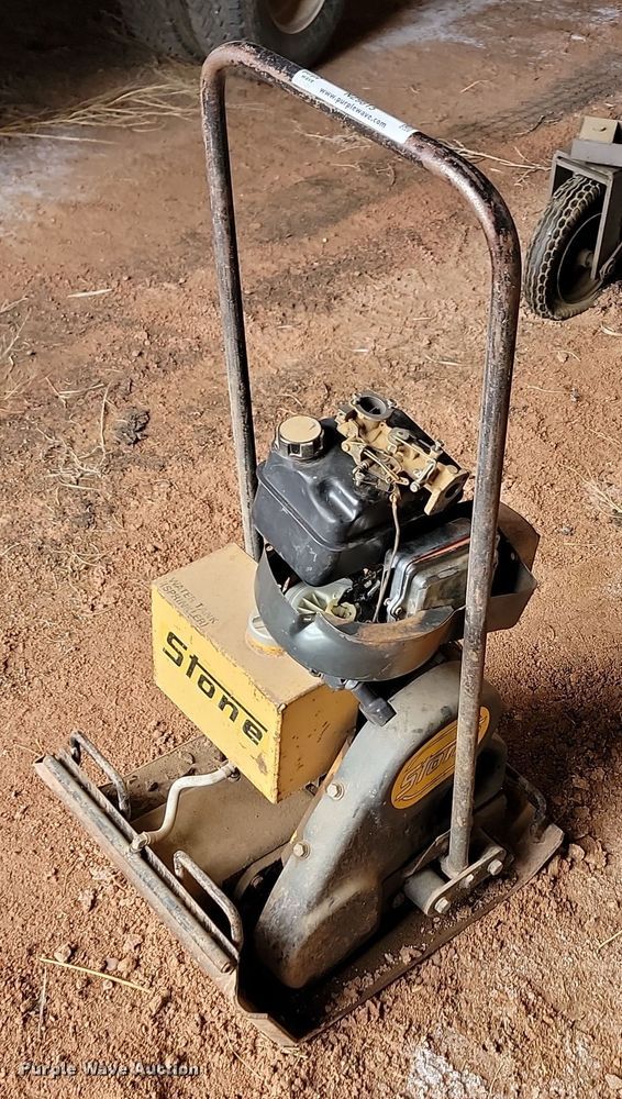 image for item NZ9815 Stone plate compactor