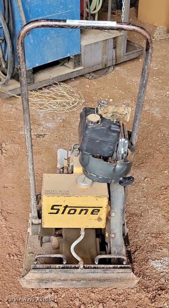 image for item NZ9815 Stone plate compactor