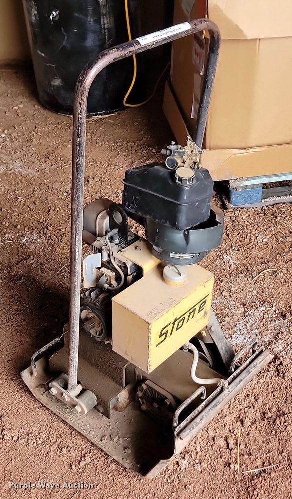 image for item NZ9815 Stone plate compactor