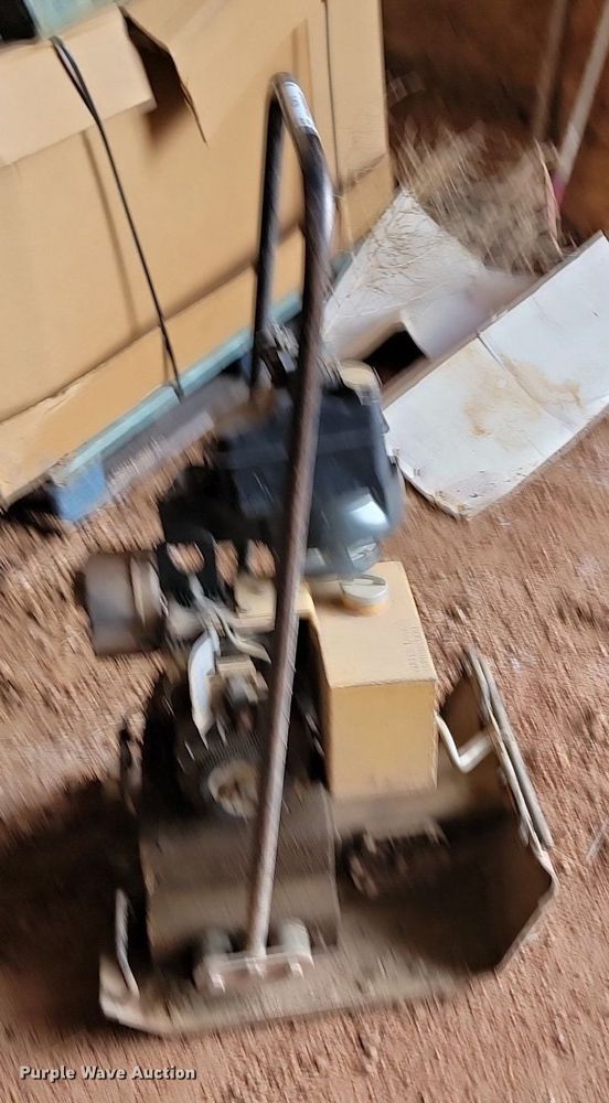 image for item NZ9815 Stone plate compactor