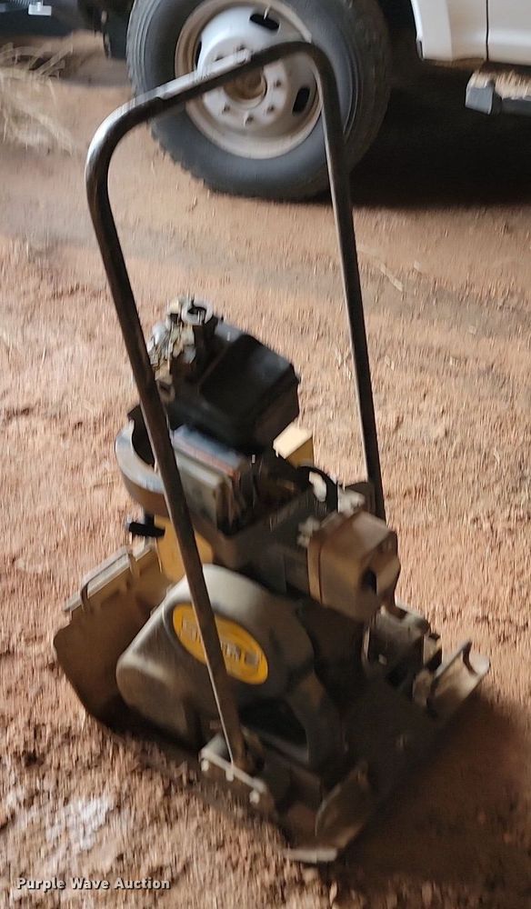 image for item NZ9815 Stone plate compactor