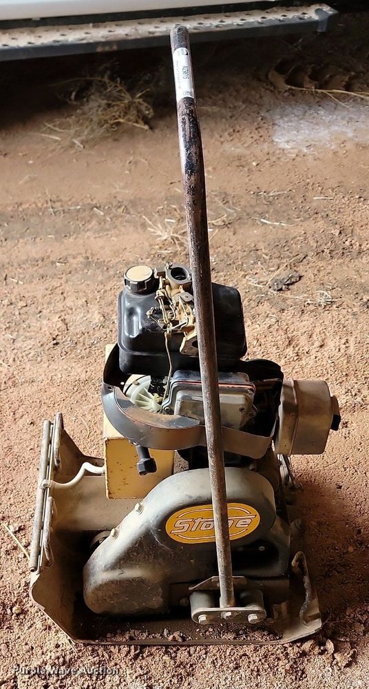 image for item NZ9815 Stone plate compactor