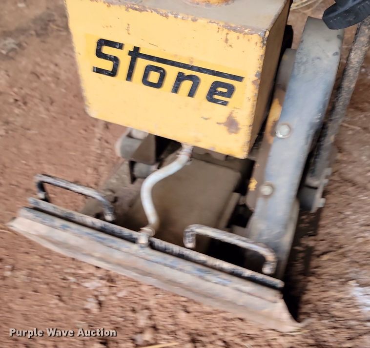 image for item NZ9815 Stone plate compactor