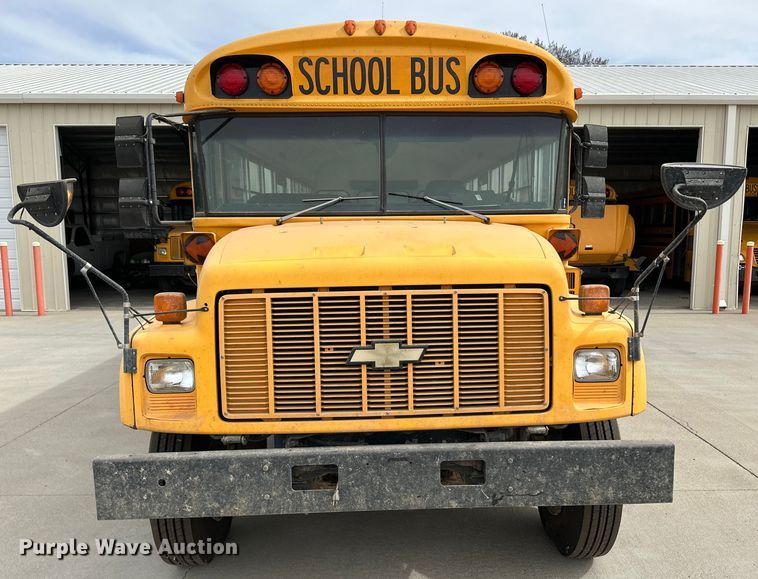 image for item OA9642 1996 Blue Bird school bus