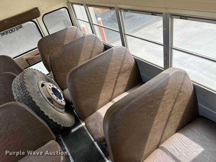 image for item OA9642 1996 Blue Bird school bus