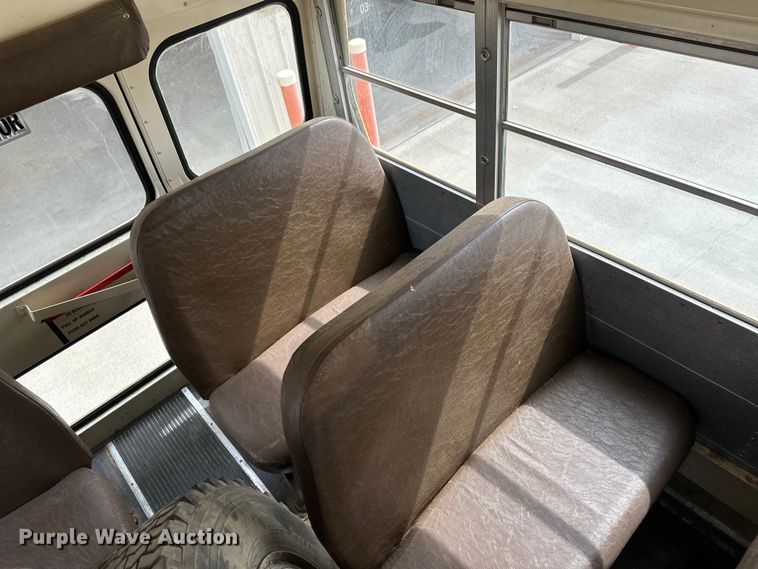 image for item OA9642 1996 Blue Bird school bus