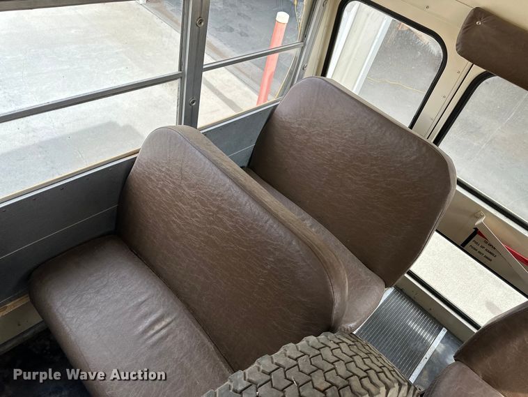 image for item OA9642 1996 Blue Bird school bus