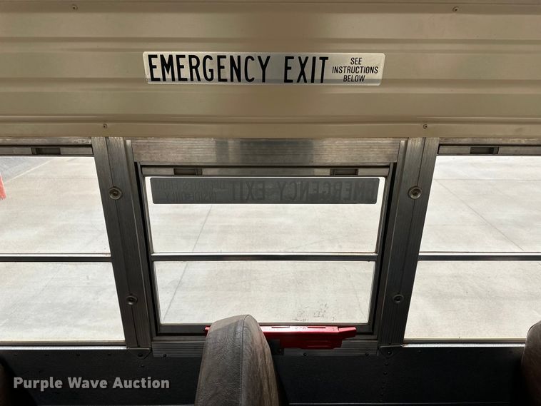 image for item OA9642 1996 Blue Bird school bus