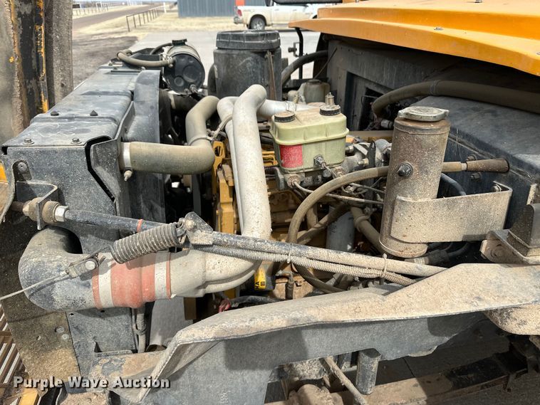 image for item OA9642 1996 Blue Bird school bus