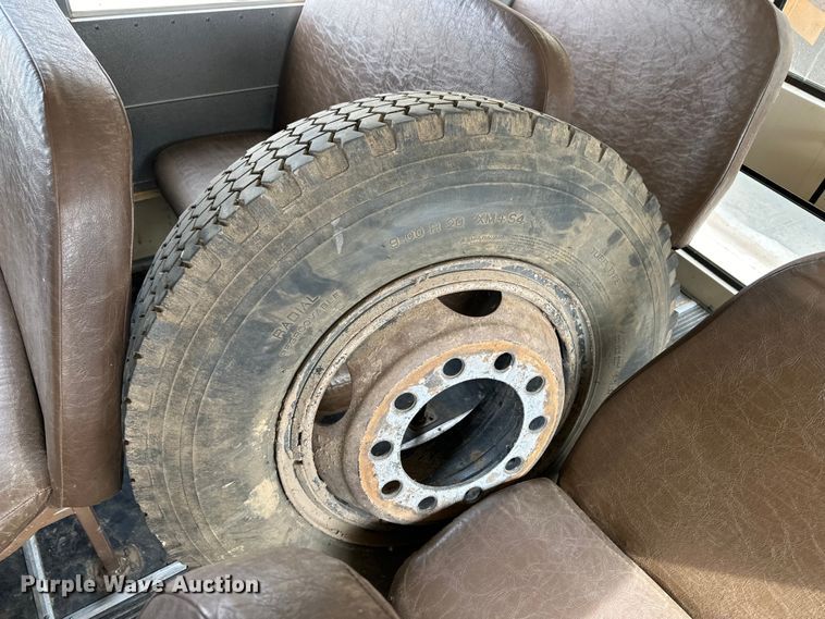 image for item OA9642 1996 Blue Bird school bus