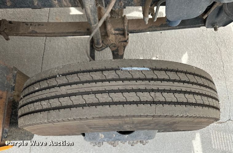 image for item OA9642 1996 Blue Bird school bus