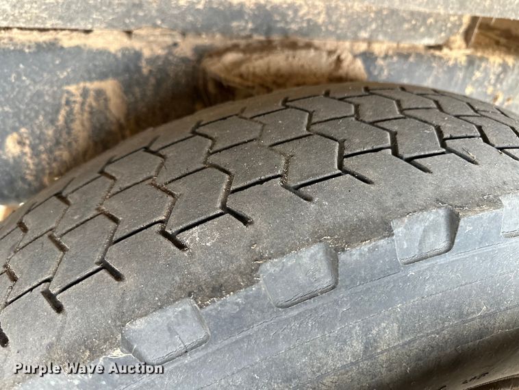 image for item OA9642 1996 Blue Bird school bus