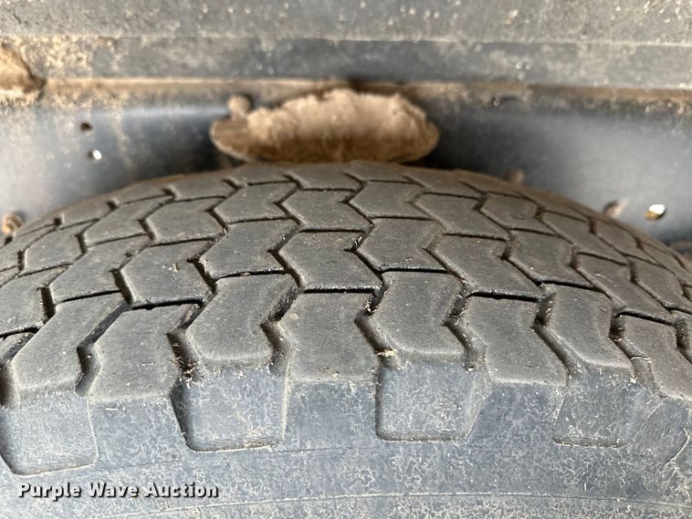 image for item OA9642 1996 Blue Bird school bus