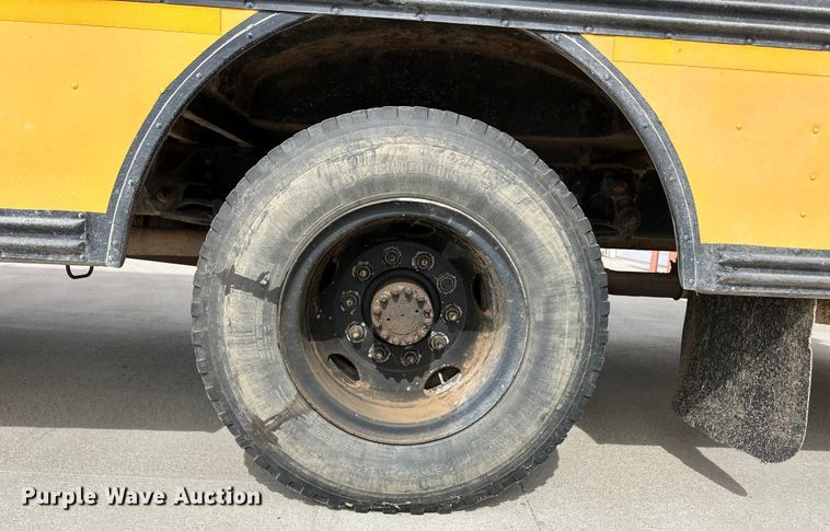 image for item OA9642 1996 Blue Bird school bus