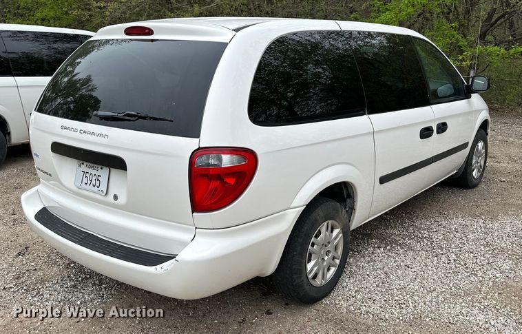 image for item OE9143 2005 Dodge Grand Caravan van
