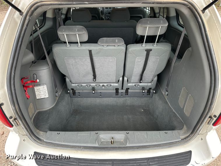 image for item OE9143 2005 Dodge Grand Caravan van