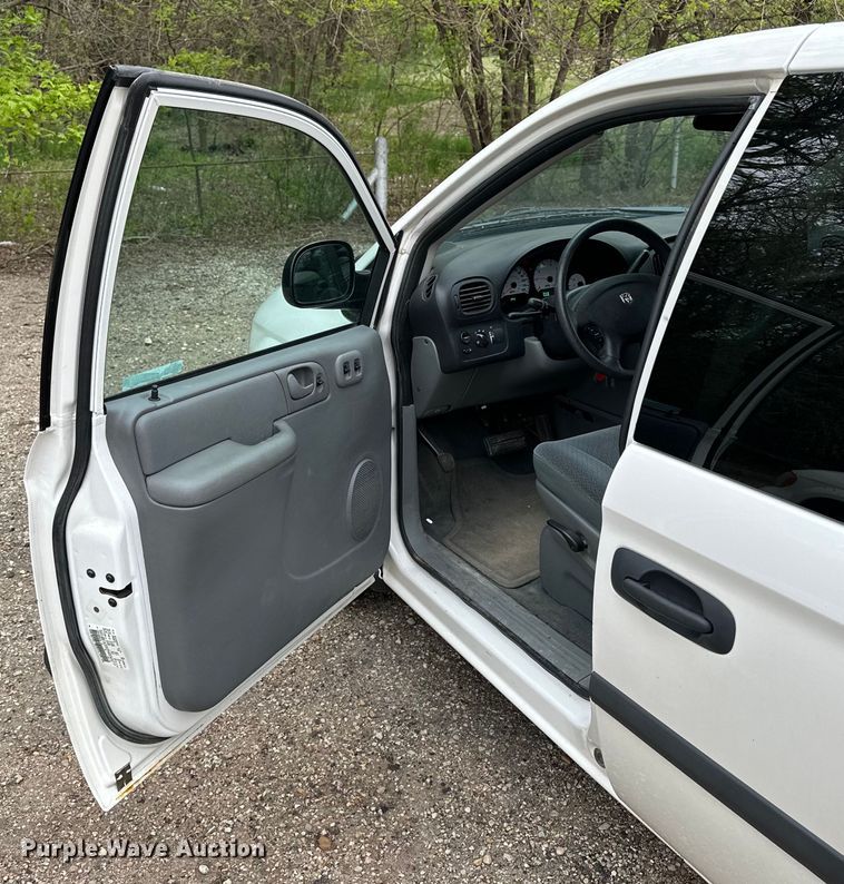 image for item OE9143 2005 Dodge Grand Caravan van