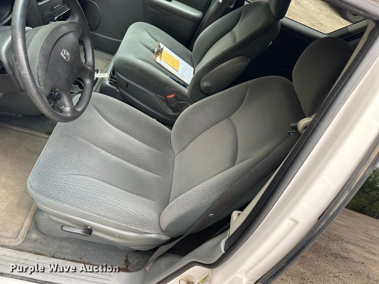 image for item OE9143 2005 Dodge Grand Caravan van