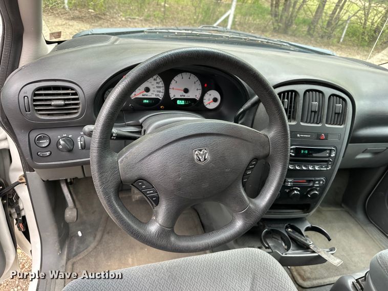 image for item OE9143 2005 Dodge Grand Caravan van