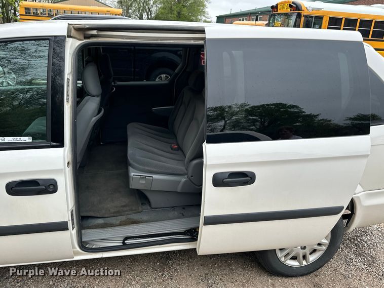 image for item OE9143 2005 Dodge Grand Caravan van