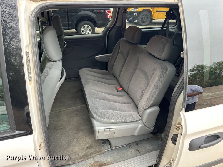 image for item OE9143 2005 Dodge Grand Caravan van