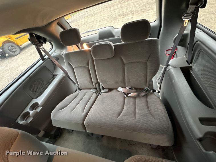 image for item OE9143 2005 Dodge Grand Caravan van