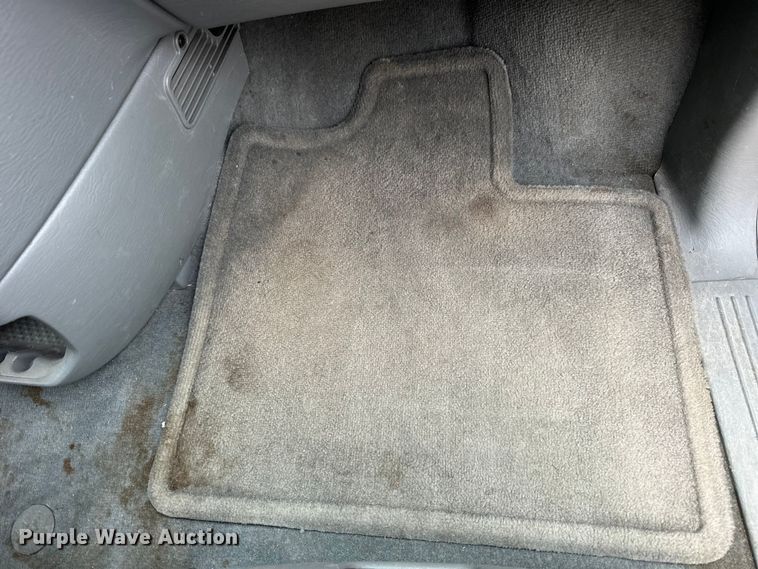 image for item OE9143 2005 Dodge Grand Caravan van