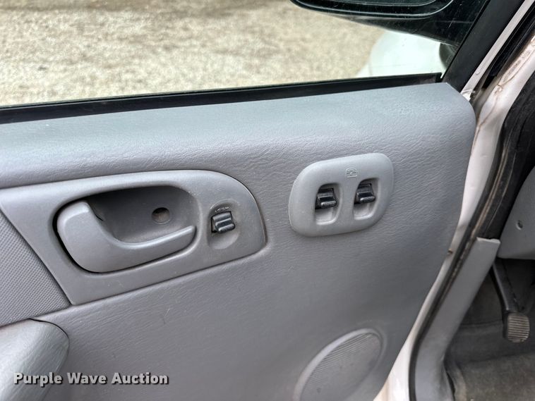 image for item OE9144 2005 Dodge Grand Caravan  van