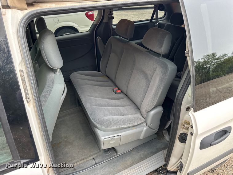 image for item OE9144 2005 Dodge Grand Caravan  van