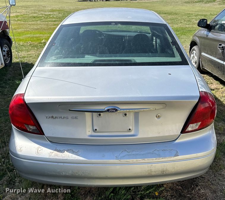 image for item OI9032 2002 Ford Taurus SE 