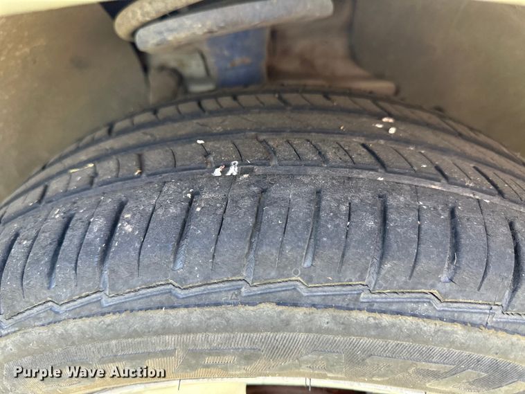 image for item OI9032 2002 Ford Taurus SE 