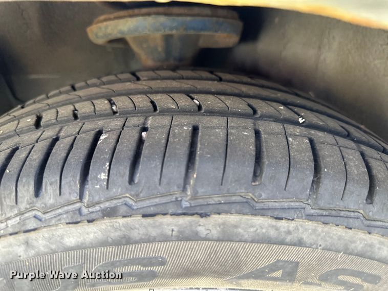 image for item OI9032 2002 Ford Taurus SE 