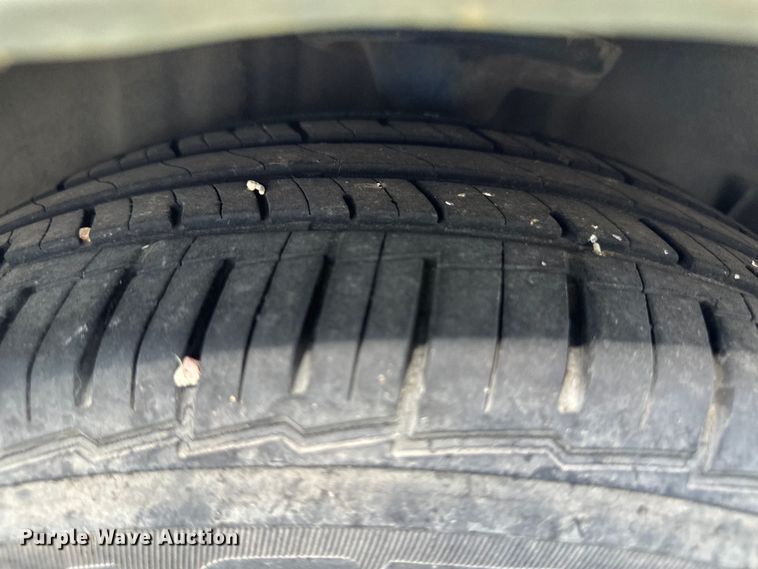 image for item OI9032 2002 Ford Taurus SE 