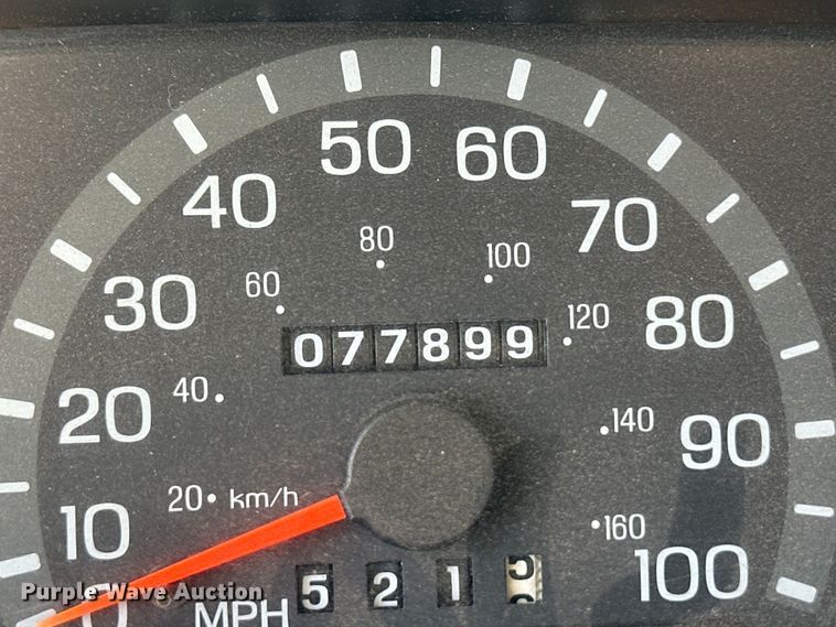 image for item OI9033 1999 Eldorado Ford Econoline E450 shuttle bus