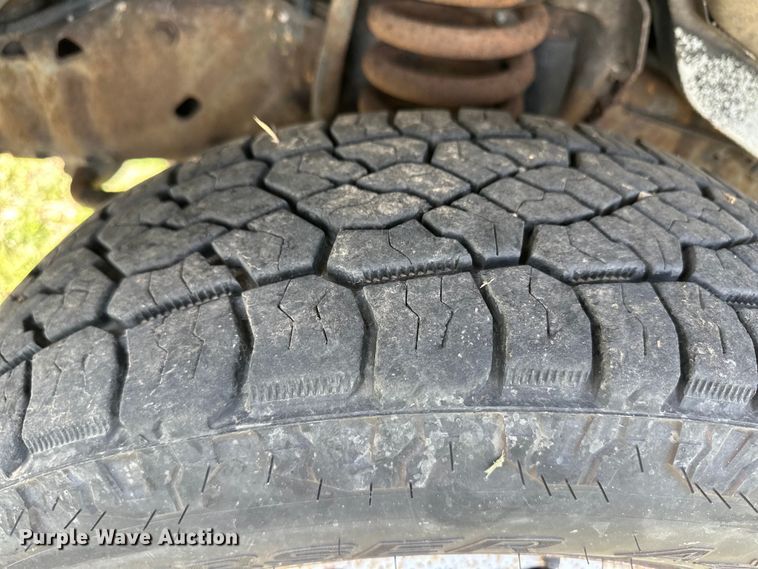 image for item OI9033 1999 Eldorado Ford Econoline E450 shuttle bus